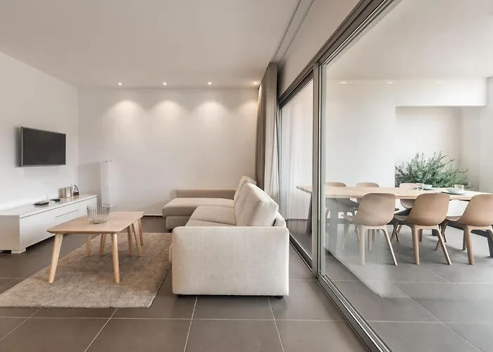 Gazmira 2 Ferienhaus *